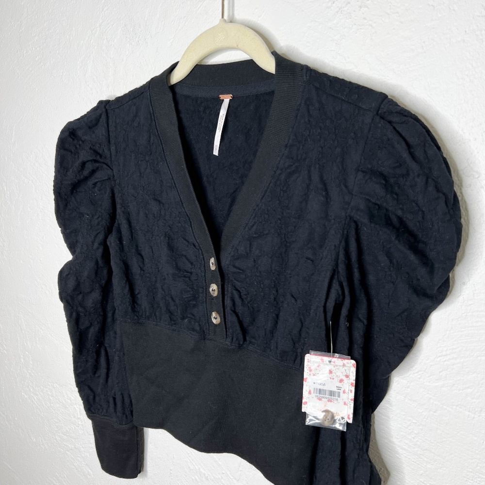 NWT Free People | Black Gemma Henley Blouse Ruched Shoulder Sleeve XS - Picture 3 of 15
